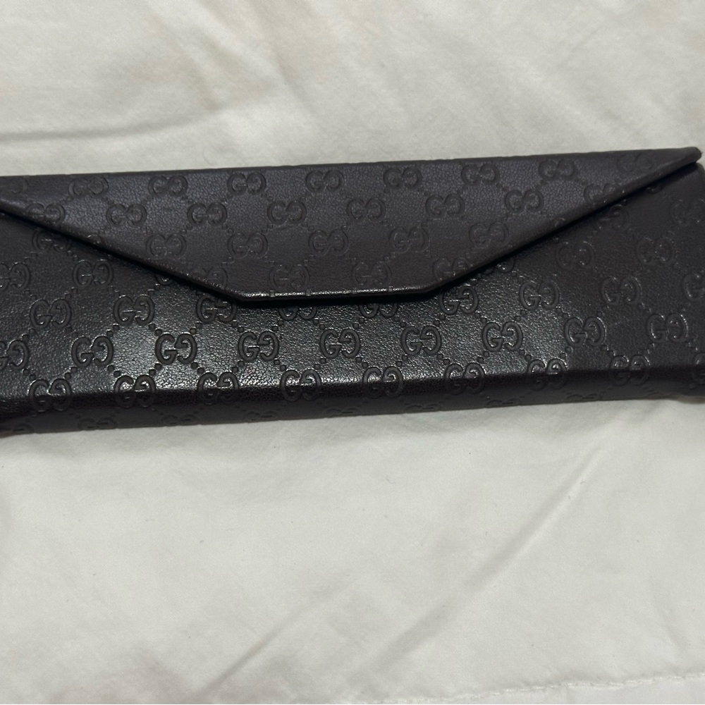 Gucci dark brown foldable glasses case. - Picture 3 of 7